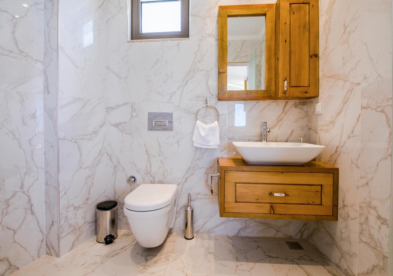 Villa 5 Sleeps 6 Isolated Pool See And Montain View-Villa Kartal Yuvasi Uzumlu  Exterior photo