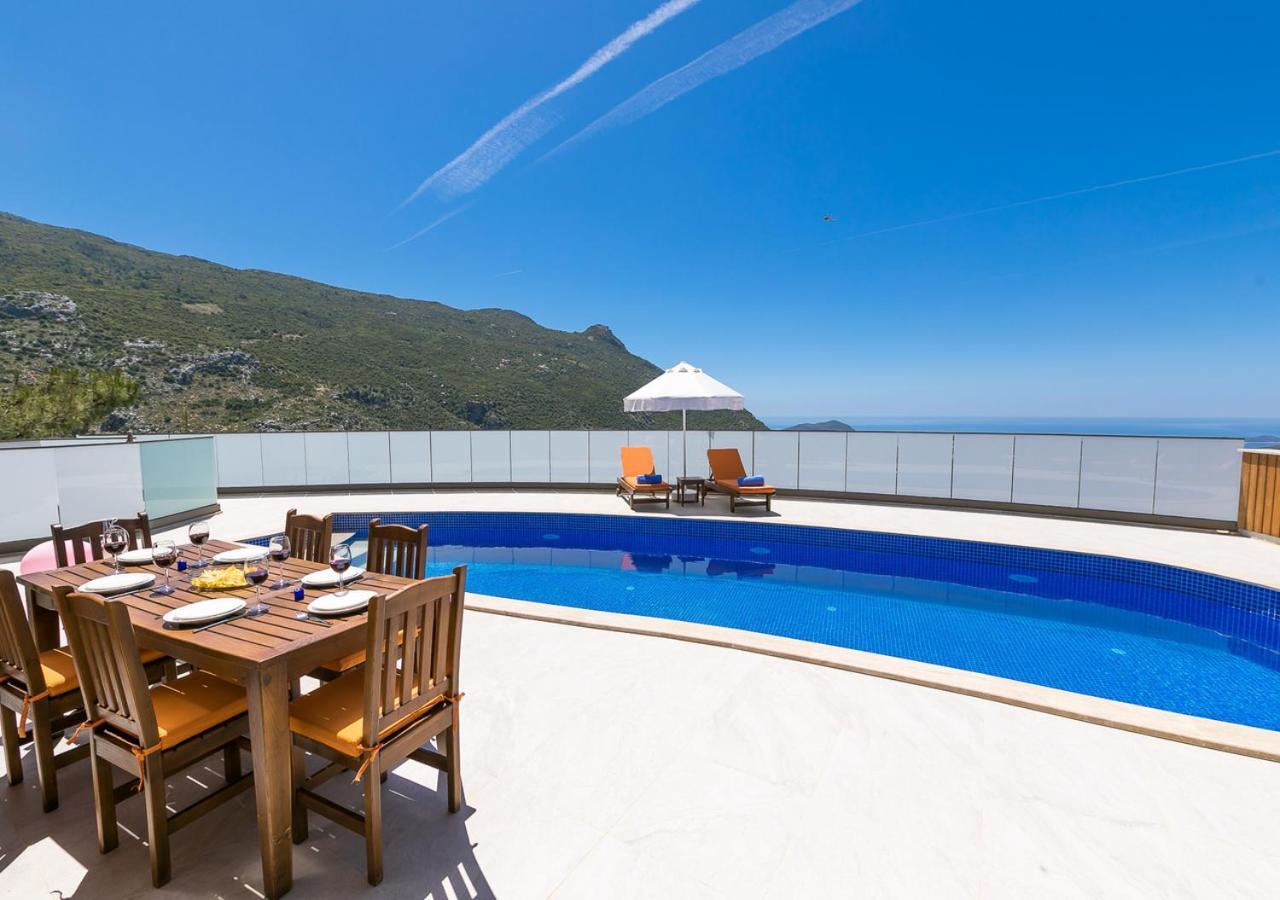 Villa 5 Sleeps 6 Isolated Pool See And Montain View-Villa Kartal Yuvasi Uzumlu  Exterior photo